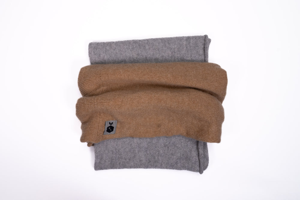 
                  
                    Loop Scarf | Brown/Grey
                  
                